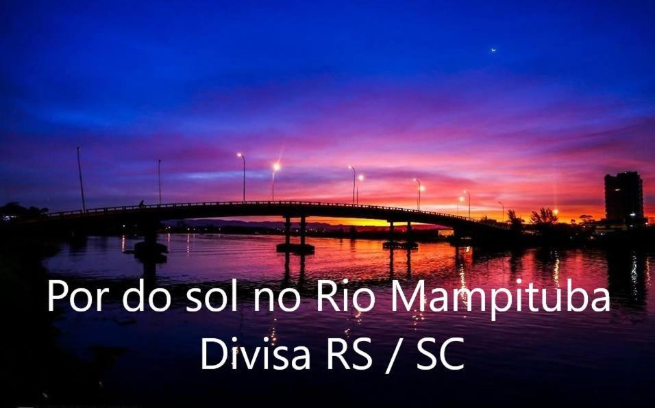 Casa De 2 Quartos Com 2 Ares-Condicionados Em Torres-Rs - Na Mais Bela Praia Gaucha - Cozinha - Banheiro - Tv Smart 32 E Wi-Fi - Estacionamento - Anfitria Superhost No Bnb Villa Екстериор снимка