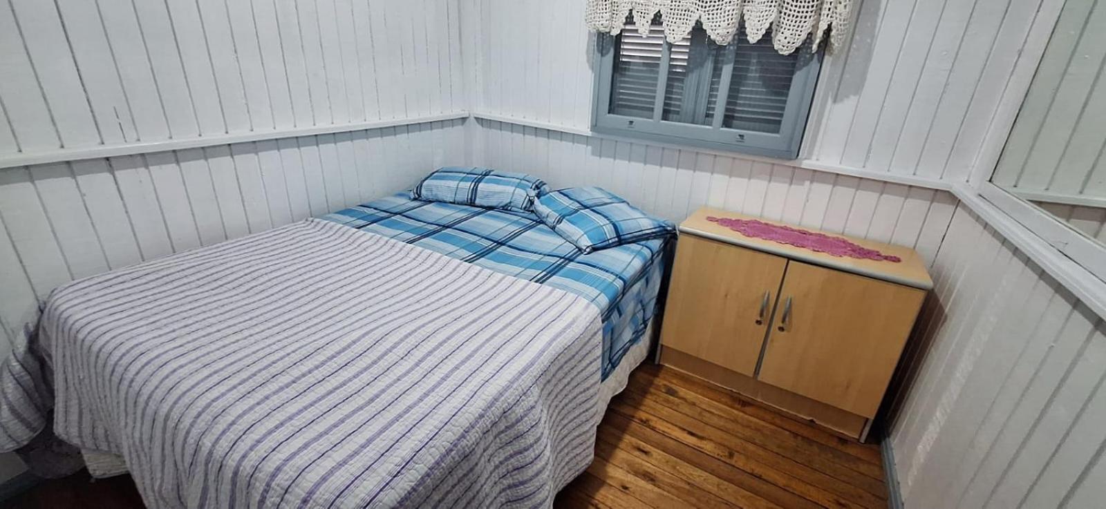 Casa De 2 Quartos Com 2 Ares-Condicionados Em Torres-Rs - Na Mais Bela Praia Gaucha - Cozinha - Banheiro - Tv Smart 32 E Wi-Fi - Estacionamento - Anfitria Superhost No Bnb Villa Екстериор снимка
