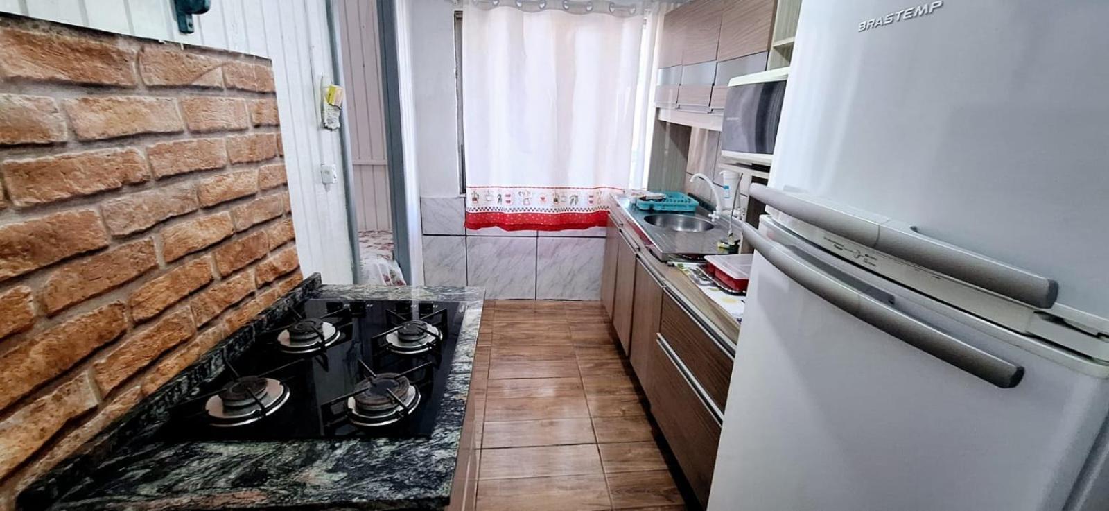 Casa De 2 Quartos Com 2 Ares-Condicionados Em Torres-Rs - Na Mais Bela Praia Gaucha - Cozinha - Banheiro - Tv Smart 32 E Wi-Fi - Estacionamento - Anfitria Superhost No Bnb Villa Екстериор снимка